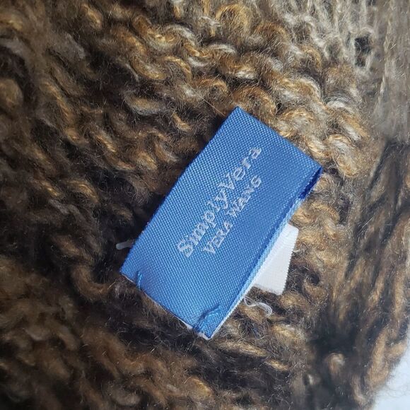 Vera Wang Brown Scarf - Picture 4 of 4